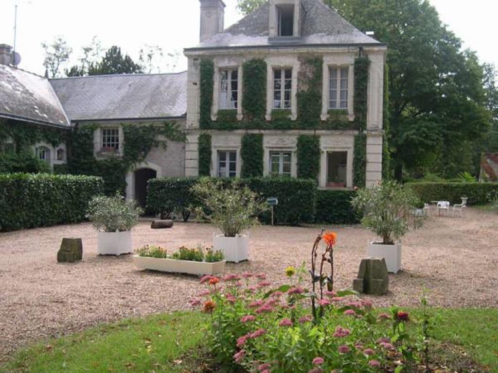 Hostellerie Du Chateau De L'Isle La Croix-en-Touraine Bilik gambar