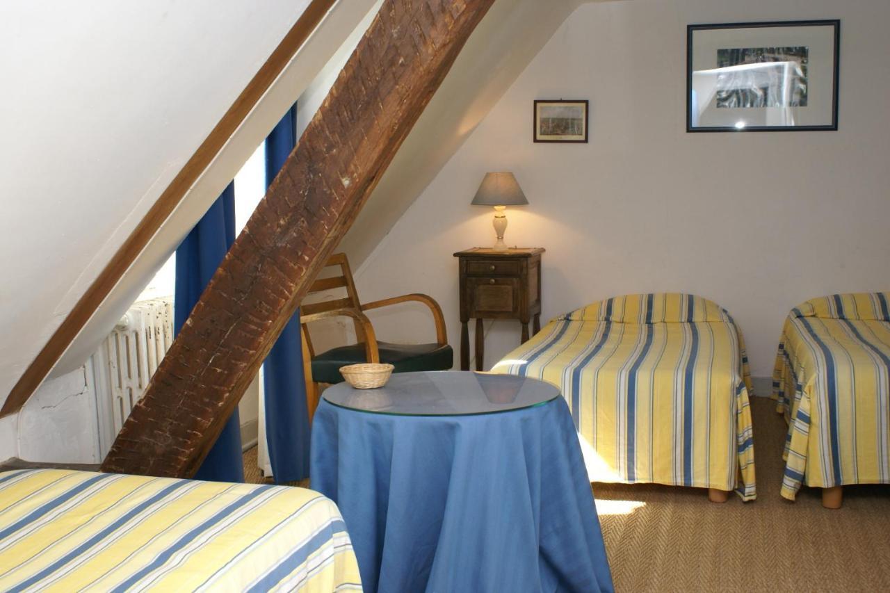 Hostellerie Du Chateau De L'Isle La Croix-en-Touraine Luaran gambar